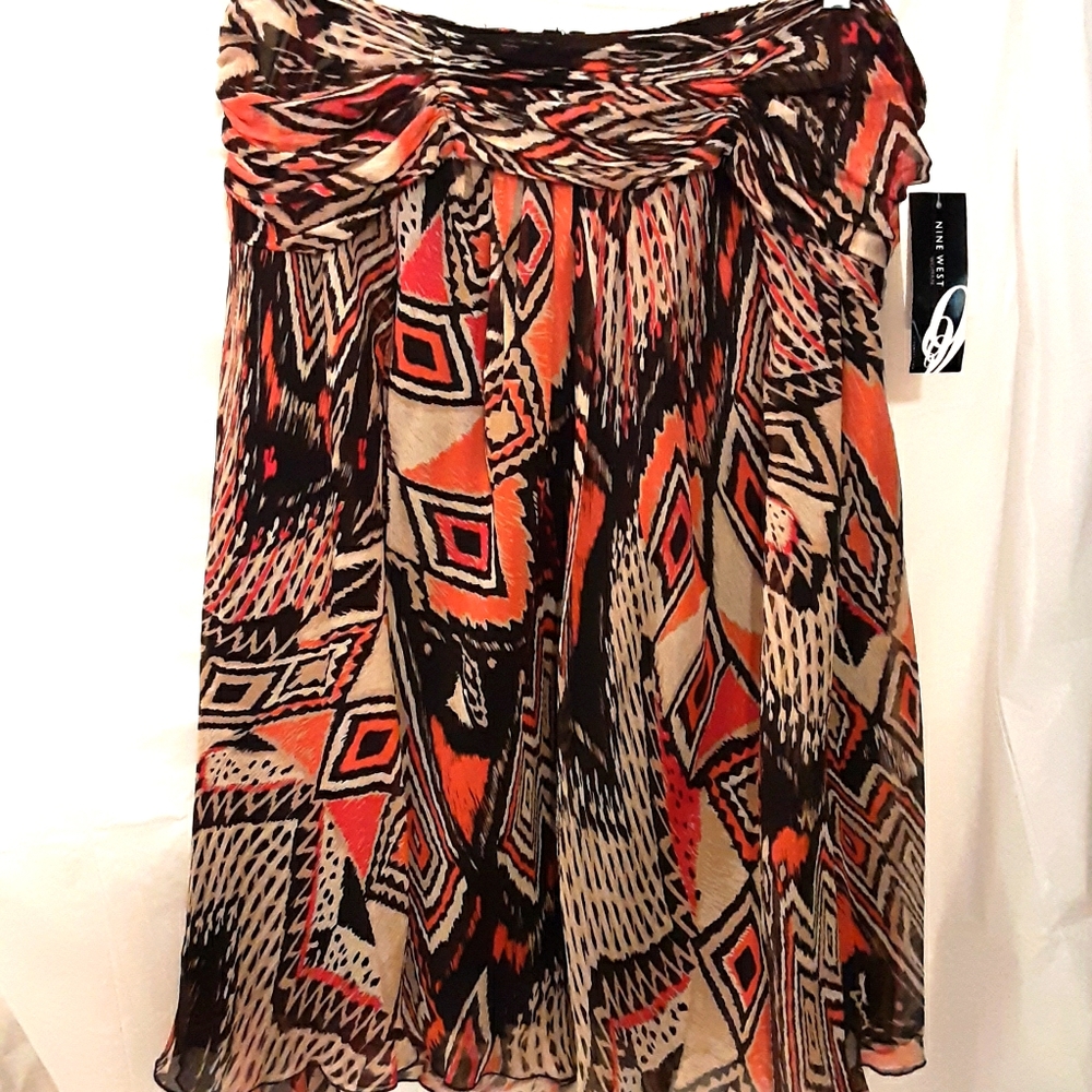 NWT  20W Nine West Silk Chiffon Tribal Print Skirt